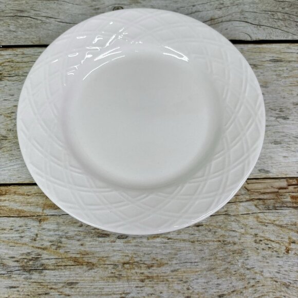 Gibson LEXINGTON White Elements  Embossed Rim Round Ceramic Bread Plates Set 4 - Picture 6 of 16